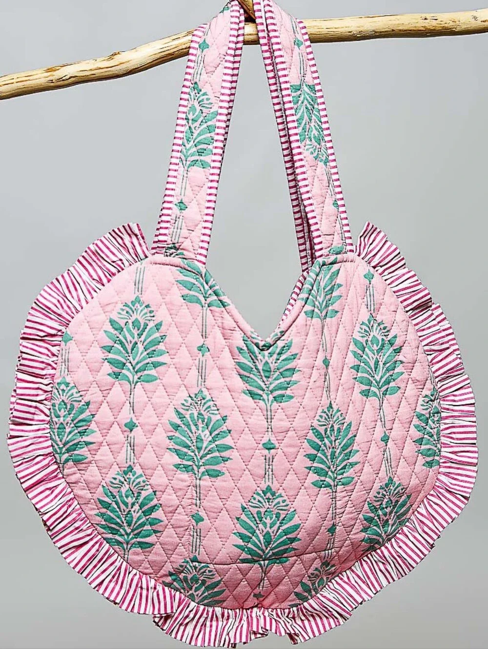 POL Pink Ruffle Trim Quilted Heart Shaped Tote Shoulder Bag NEW